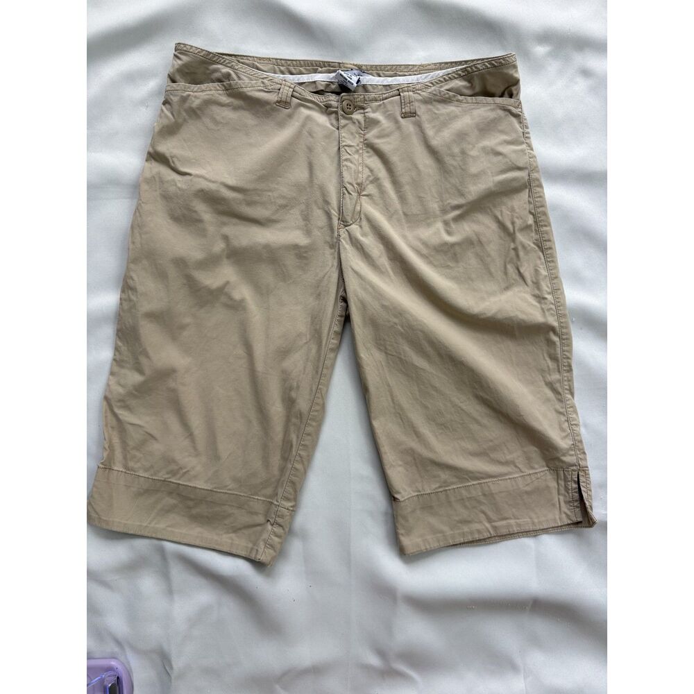 Vintage Abercrombie & Fitch Khaki Bermuda Shorts | Size 4 | Excellent Condition